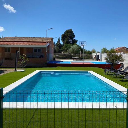 Casa Con Piscina, Villa Alarilla Fuentiduena de Tajo Exteriér fotografie