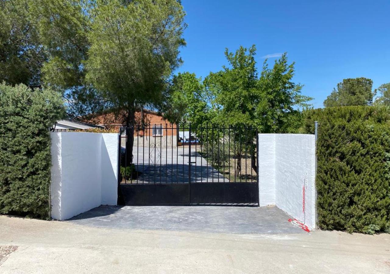 Casa Con Piscina, Villa Alarilla Fuentiduena de Tajo Exteriér fotografie